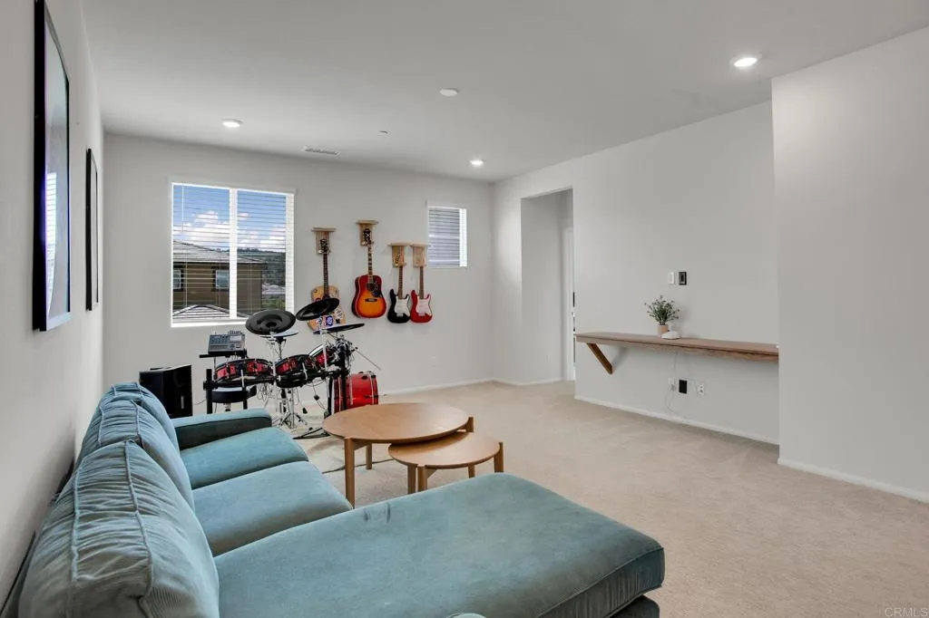 https://cdn.realtyfeed.com/cdn/127/306687131/903b1dc33e48b8fbf87456b92e980f8b.webp