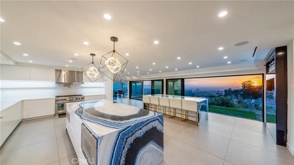 Burbank, CA 91501