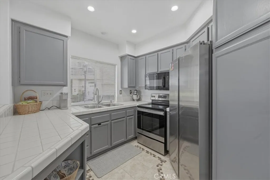 Photo #10: SW26043585 Listing: Photo #10