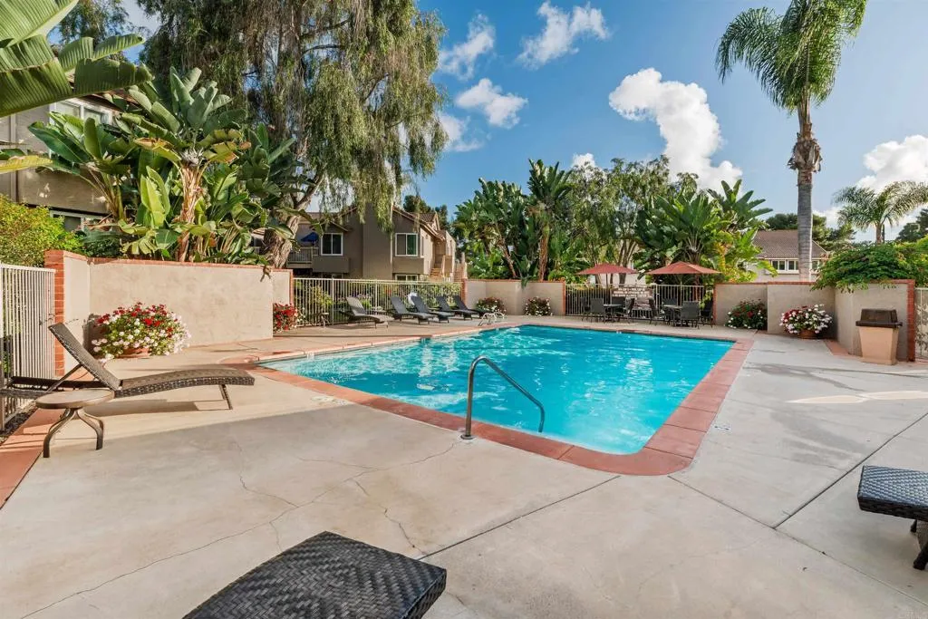 https://cdn.realtyfeed.com/cdn/127/306687209/b951019e47a6c67f4fee55f23f73cb31.webp
