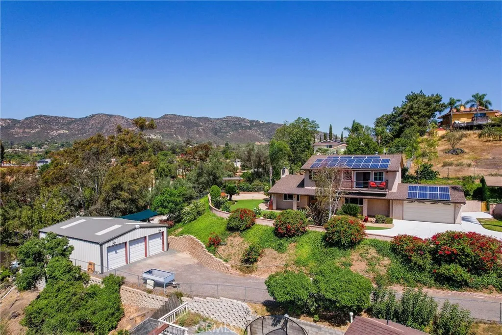 https://cdn.realtyfeed.com/cdn/127/306687212/5d090a016eed528bc0541a8204aad945.webp