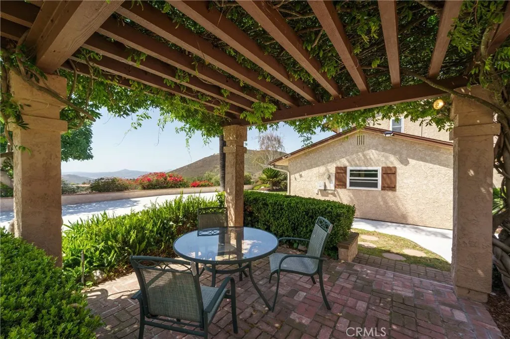 https://cdn.realtyfeed.com/cdn/127/306687212/b6d2a8c9ac22bcbc40f2a859e38fa822.webp