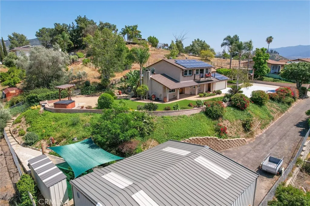 https://cdn.realtyfeed.com/cdn/127/306687212/b94e61eedcadb2057c3011b2bd4ec38b.webp