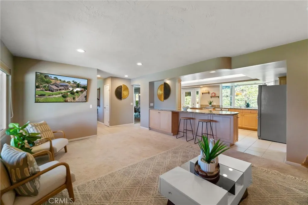 https://cdn.realtyfeed.com/cdn/127/306687212/bb7d12d3376b0da737dff177b982ac11.webp