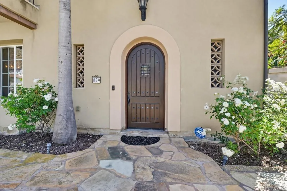 https://cdn.realtyfeed.com/cdn/127/306687220/179bd6c5f5ca45a2239a325686bee145.webp