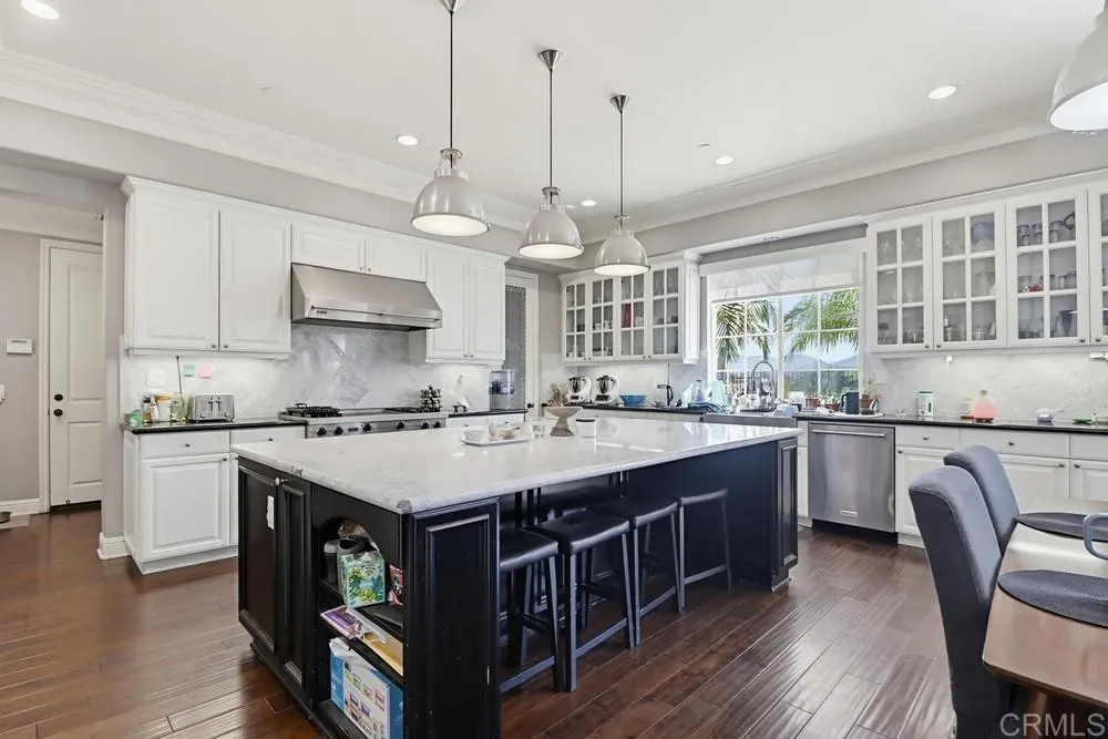 https://cdn.realtyfeed.com/cdn/127/306687220/deba03fc24068307e74a5bb6f53398e8.webp