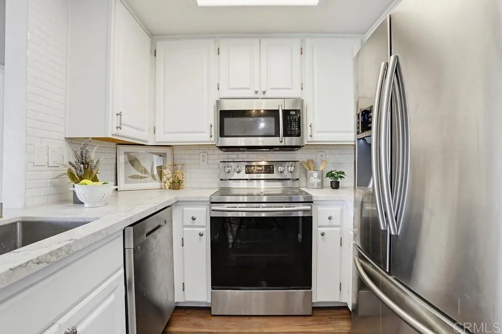 https://cdn.realtyfeed.com/cdn/127/306687251/14344c9d00d014d244809f942d293a12.webp