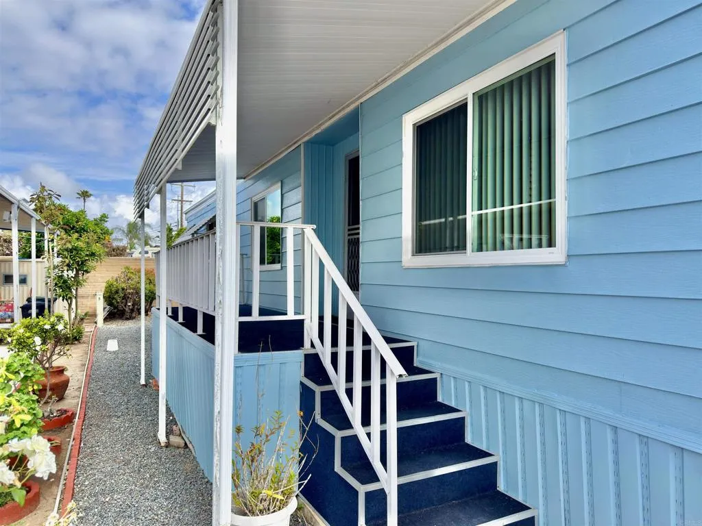 https://cdn.realtyfeed.com/cdn/127/306687257/2592436a33dcb6ec4ad83e89a419379a.webp