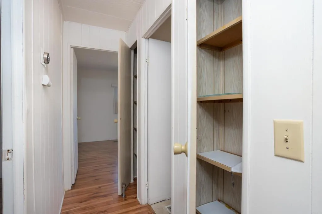 https://cdn.realtyfeed.com/cdn/127/306687257/33e5844a9125c7aff61aacba840e539b.webp