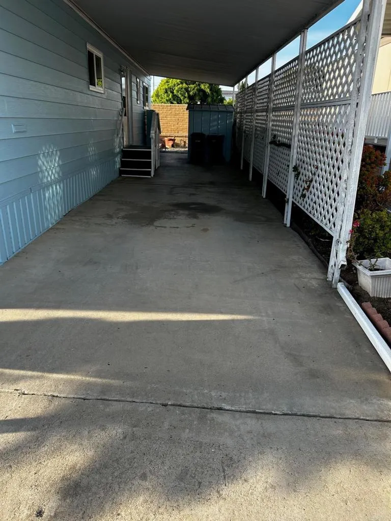 https://cdn.realtyfeed.com/cdn/127/306687257/f5ffa87a8c78305485883a71194b6d16.webp