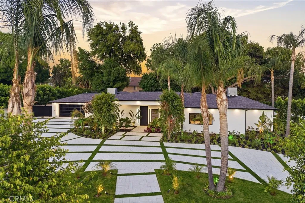 Northridge, CA 91325