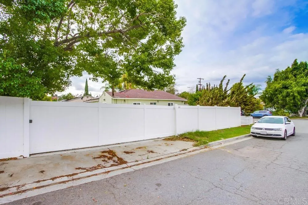 https://cdn.realtyfeed.com/cdn/127/306687337/115d82ad9192f5f61a2464d1952aec6a.webp