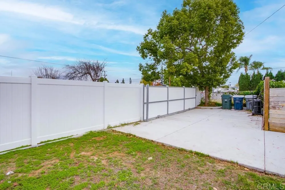 https://cdn.realtyfeed.com/cdn/127/306687337/e0d8f4b099a8b73391f8ff9d910bba95.webp