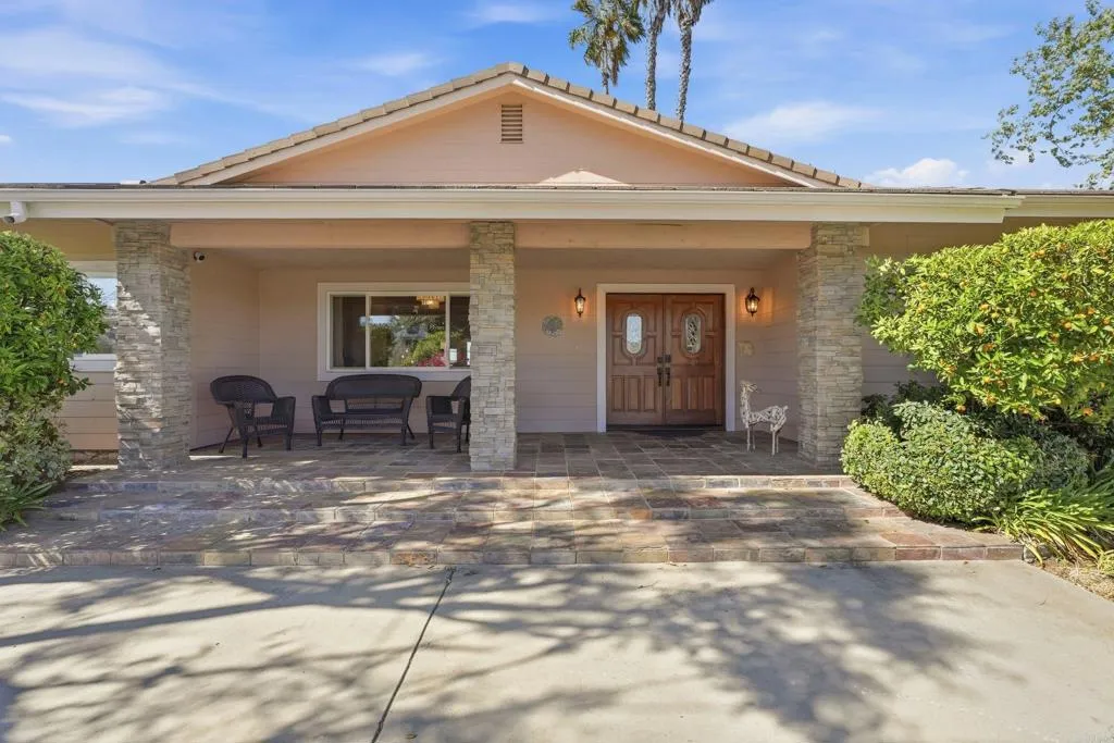 https://cdn.realtyfeed.com/cdn/127/306687371/3686429f7c21074584a617c67d7321c3.webp