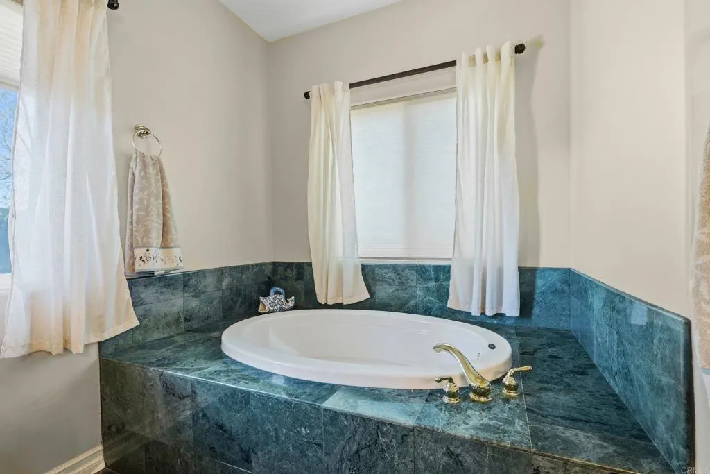 https://cdn.realtyfeed.com/cdn/127/306687371/6229a314191d550c583be5d80c64f43b.webp