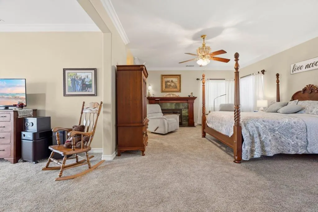 https://cdn.realtyfeed.com/cdn/127/306687371/f85e3206f3c800a8e8688f18557ca072.webp