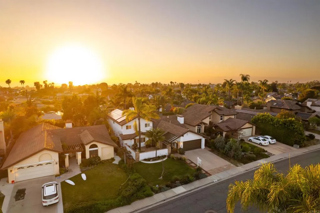 https://cdn.realtyfeed.com/cdn/127/306687441/1d887b33a1abfcdbe105a33dd10099be.webp
