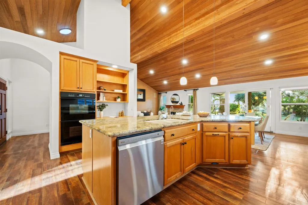 https://cdn.realtyfeed.com/cdn/127/306687441/37c97161a4fbee0b1d6d7269769efe2e.webp
