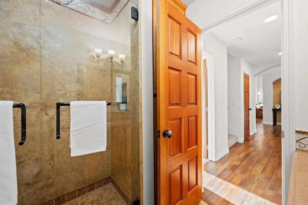 https://cdn.realtyfeed.com/cdn/127/306687441/572c00ea51f8be7b792721b9a5f3a138.webp