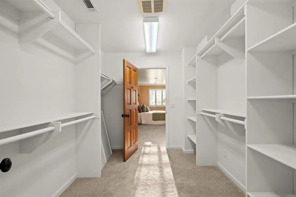 https://cdn.realtyfeed.com/cdn/127/306687441/ac55e341968a9f5728d5ed758ab806e4.webp