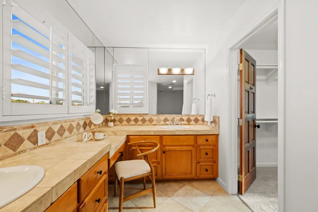 https://cdn.realtyfeed.com/cdn/127/306687441/b10620e42a9bf057aa0822636af48bc5.webp