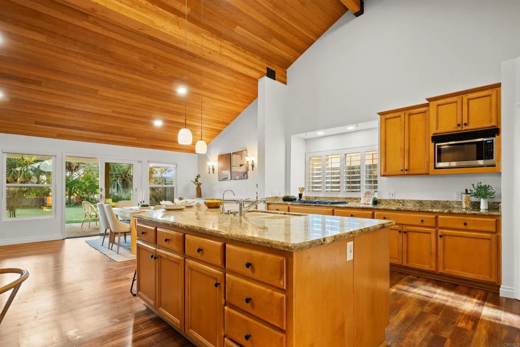https://cdn.realtyfeed.com/cdn/127/306687441/ce5c44ad52afec4ba54d57e77222a872.webp