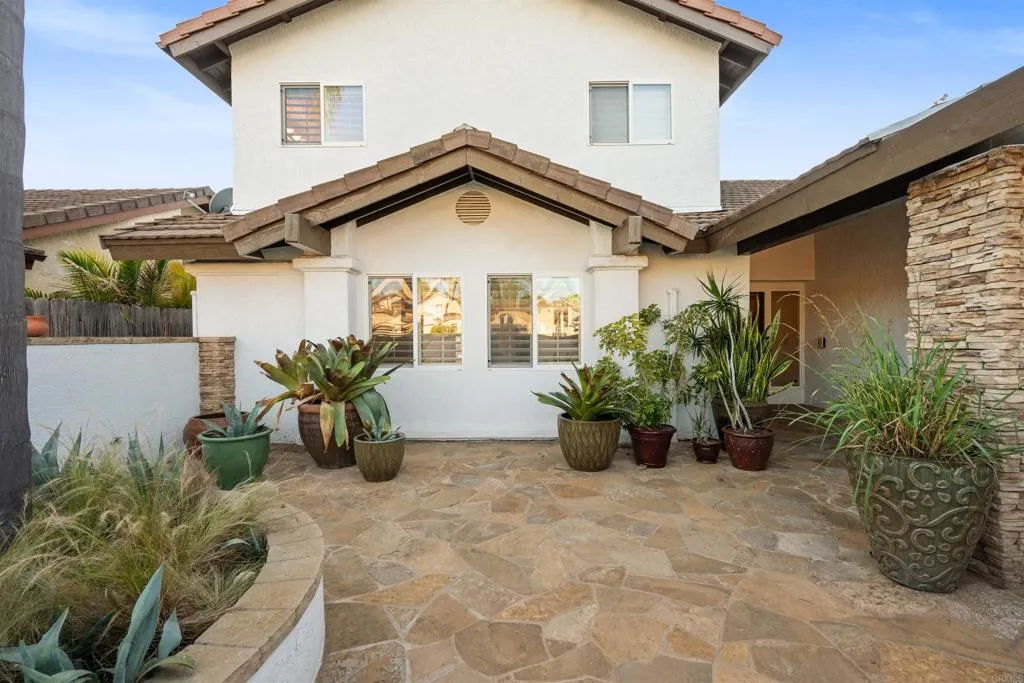 https://cdn.realtyfeed.com/cdn/127/306687441/ffd234ea26b946aada612826f12f004c.webp