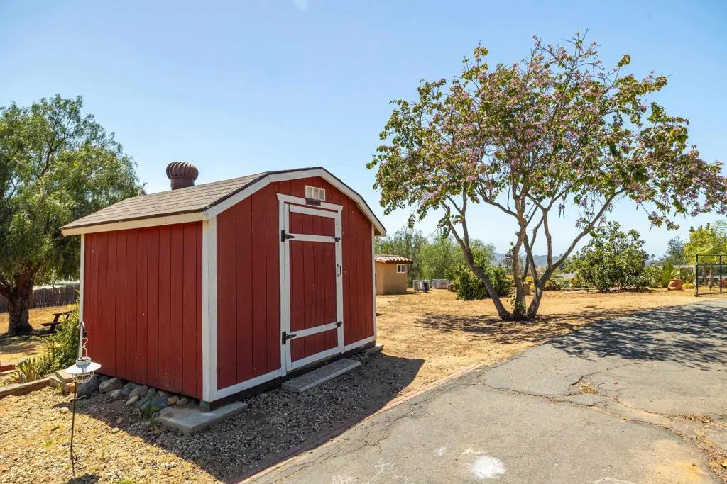 https://cdn.realtyfeed.com/cdn/127/306687447/839f1a2c56a17febb4a483b7192ba0a9.webp