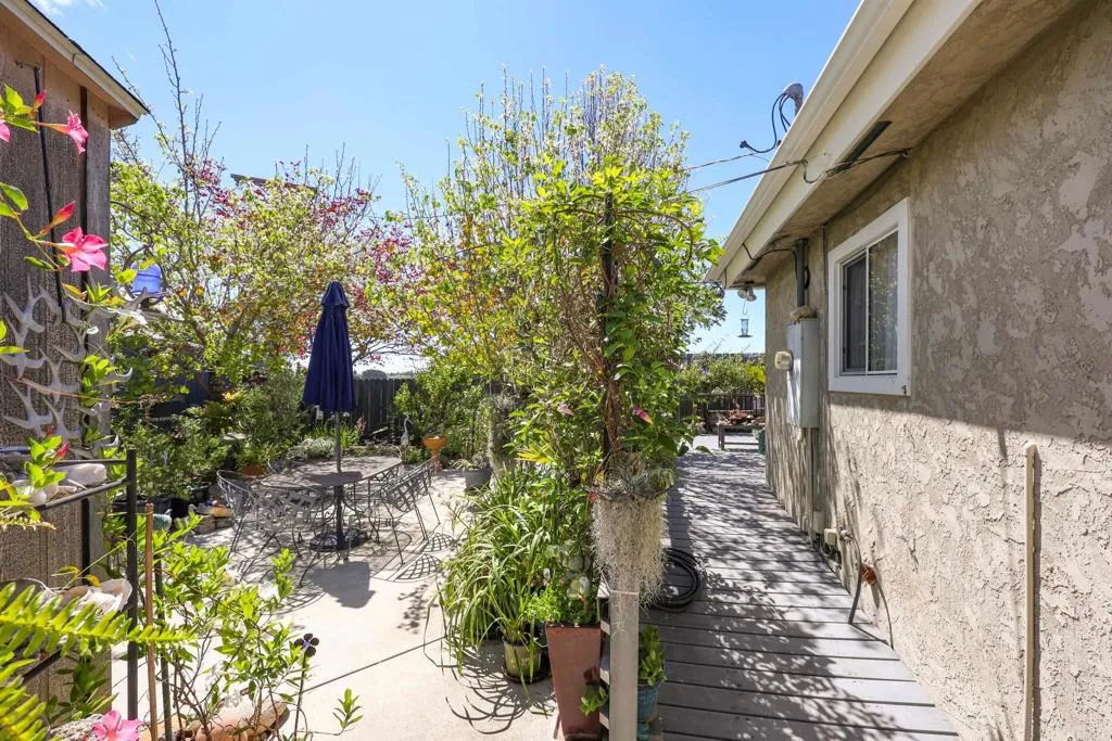 https://cdn.realtyfeed.com/cdn/127/306687505/4e3a368f2d2d24f242af942228091e79.webp