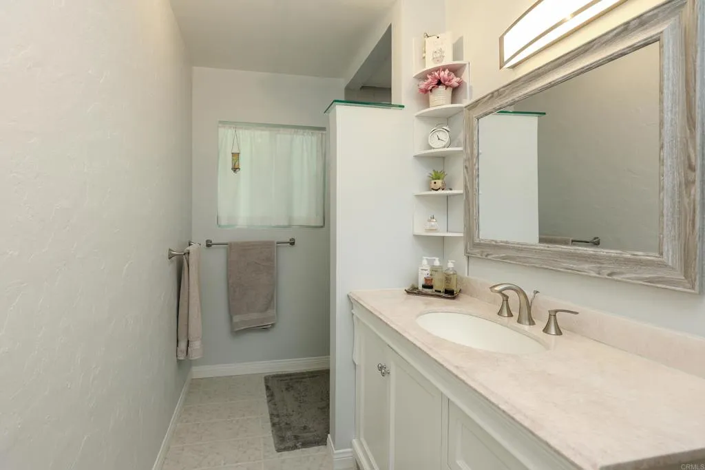 https://cdn.realtyfeed.com/cdn/127/306687505/578dd6266fe21532c498f471e55bc886.webp