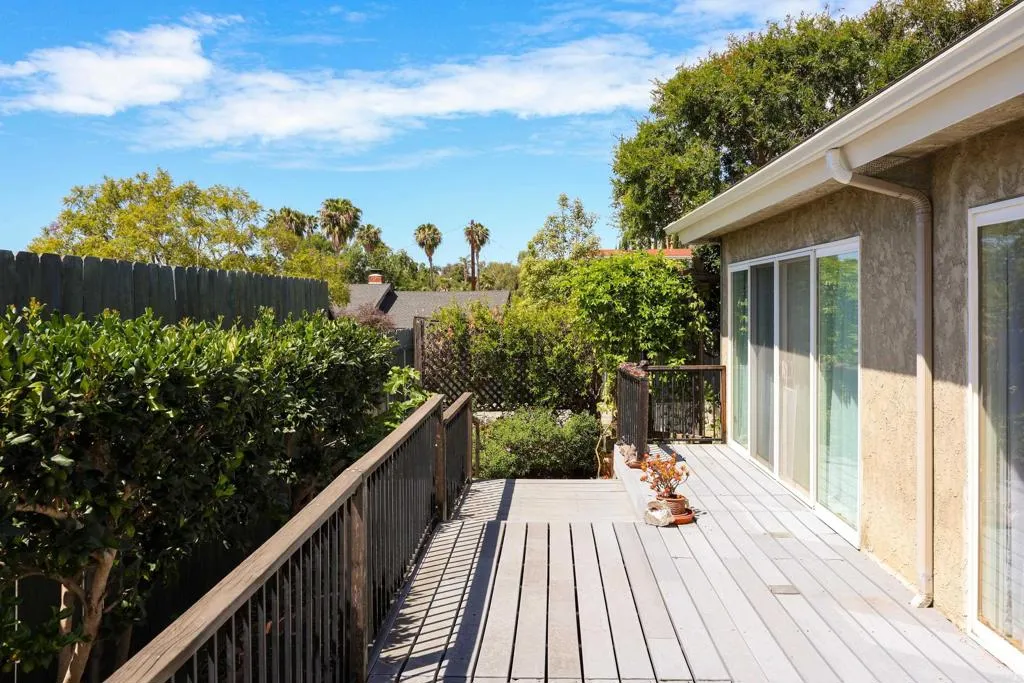 https://cdn.realtyfeed.com/cdn/127/306687505/697f6a0c958f7e41be036ced5af670c5.webp