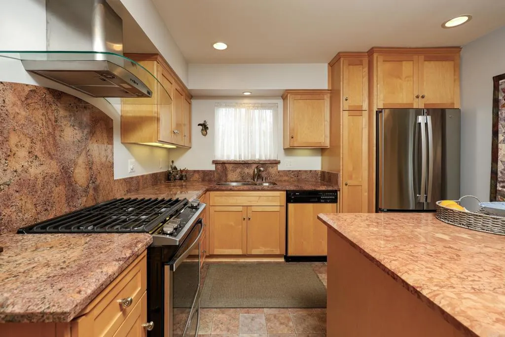 https://cdn.realtyfeed.com/cdn/127/306687505/7dd285fe9ae381cc2b0c4198ac0463f8.webp