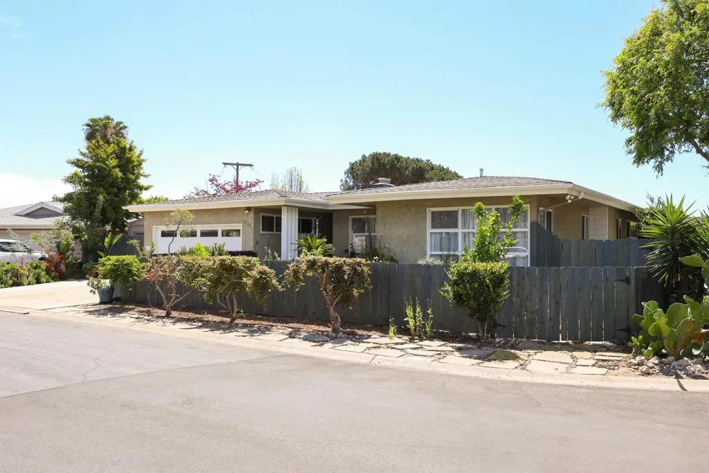 https://cdn.realtyfeed.com/cdn/127/306687505/d4141c7e6c30a79f596b26fad265f216.webp