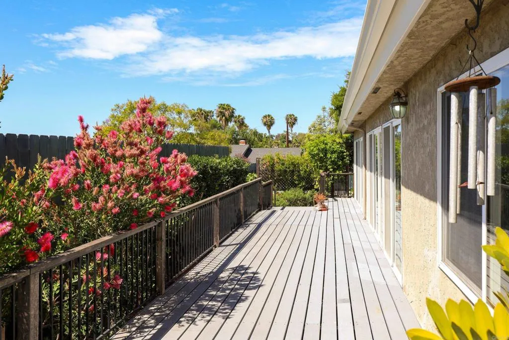 https://cdn.realtyfeed.com/cdn/127/306687505/f9a27d9b9841d081ee3939b2fd6e455b.webp