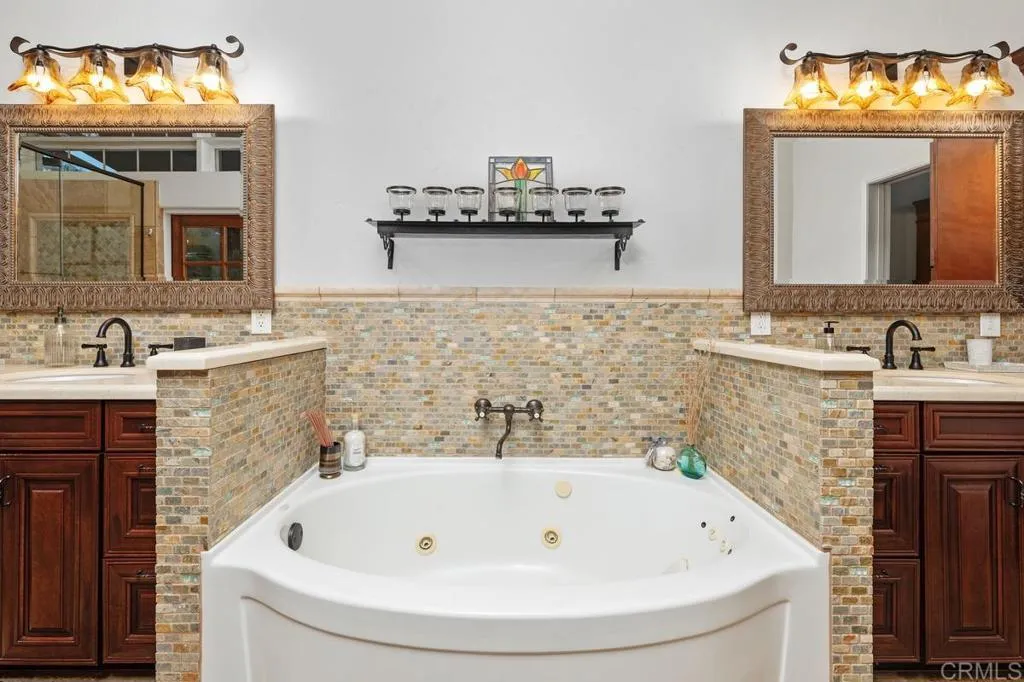 https://cdn.realtyfeed.com/cdn/127/306687531/78f3807d1789dadce62c8fb1a36c5beb.webp