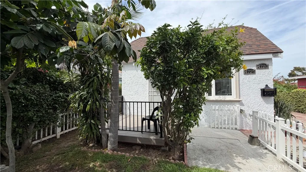 Lawndale, CA 90260