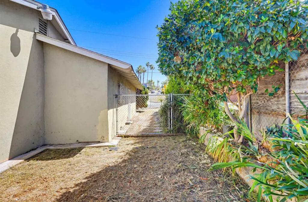 https://cdn.realtyfeed.com/cdn/127/306687590/890d5dbd8d2f67d85238e36bfbec0014.webp