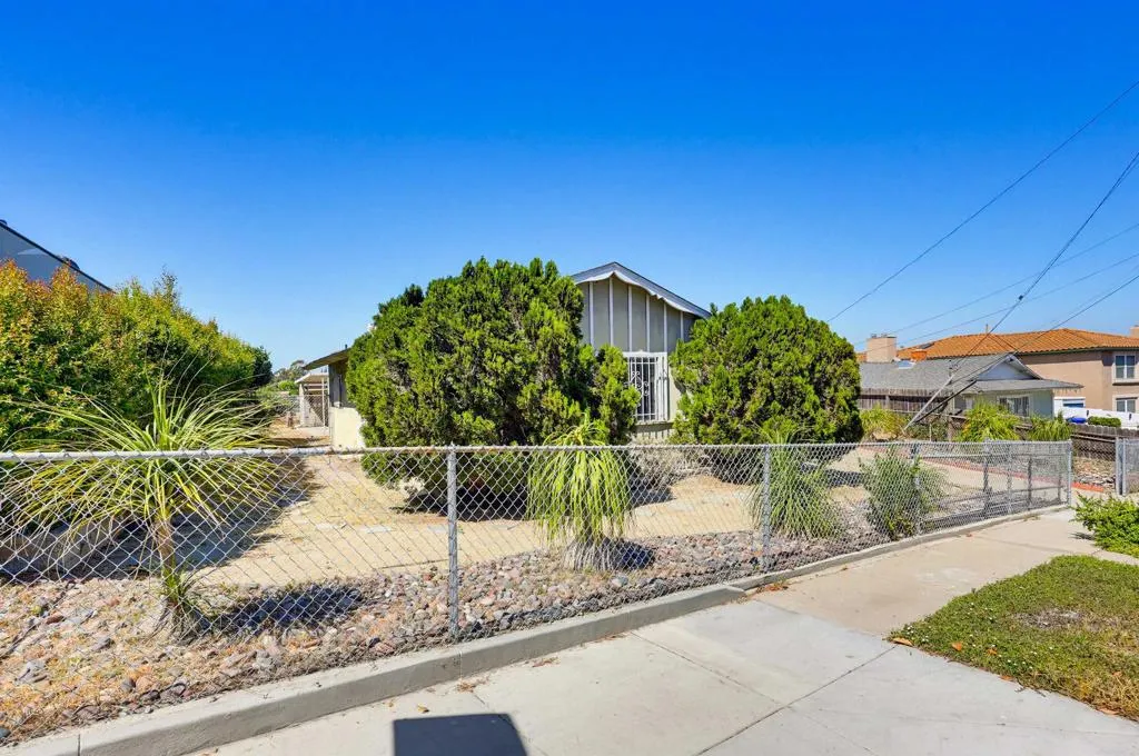 https://cdn.realtyfeed.com/cdn/127/306687590/e05c363581f17592a4ab5521d50a9e98.webp