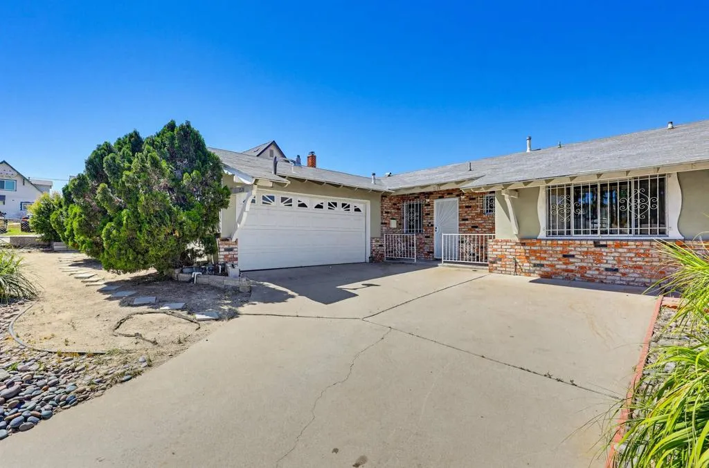 https://cdn.realtyfeed.com/cdn/127/306687590/f921b0b1fdb060730a75cc83bd265c6e.webp