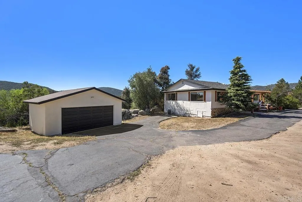 https://cdn.realtyfeed.com/cdn/127/306687609/3c8c4541369aa8dc573cc578ffb4aba7.webp