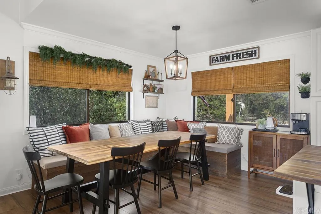 https://cdn.realtyfeed.com/cdn/127/306687609/93bc5a91d46e433ba48add57667e108f.webp