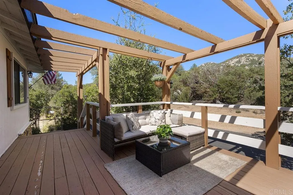 https://cdn.realtyfeed.com/cdn/127/306687609/c1a61d03f589e68070909e4e30d084cd.webp