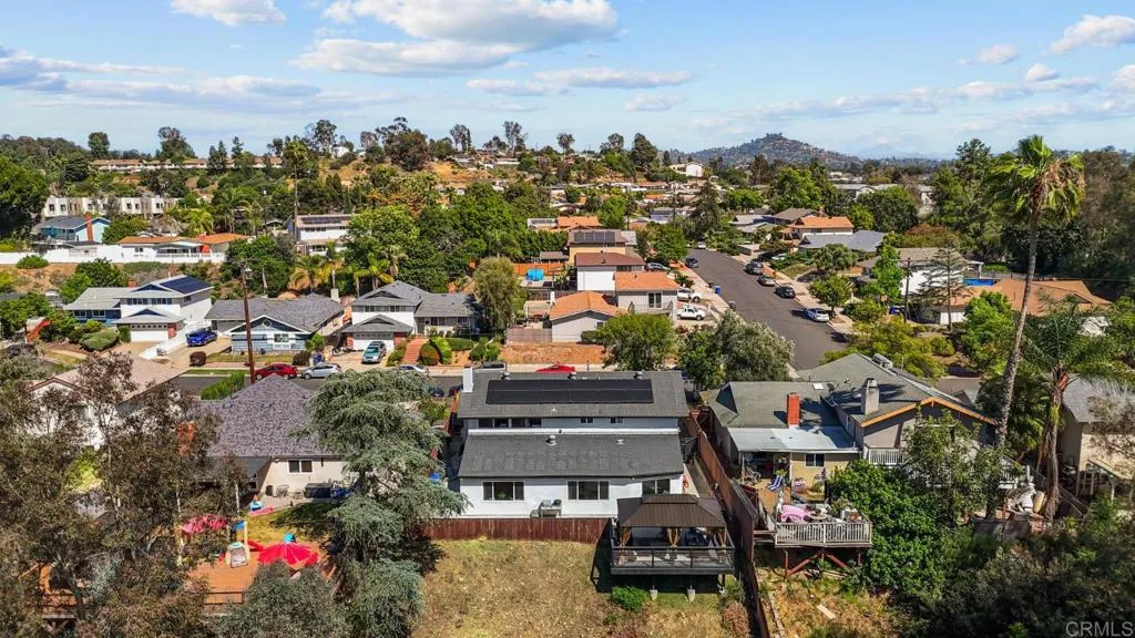 https://cdn.realtyfeed.com/cdn/127/306687610/c9c743ade42ff128d251f05058aa5fe4.webp