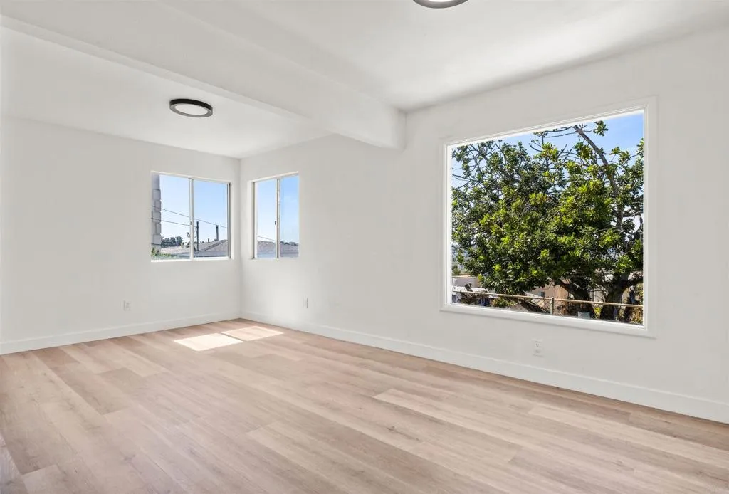 https://cdn.realtyfeed.com/cdn/127/306687652/48ed6fbfd569c1c108455af551efd9fc.webp