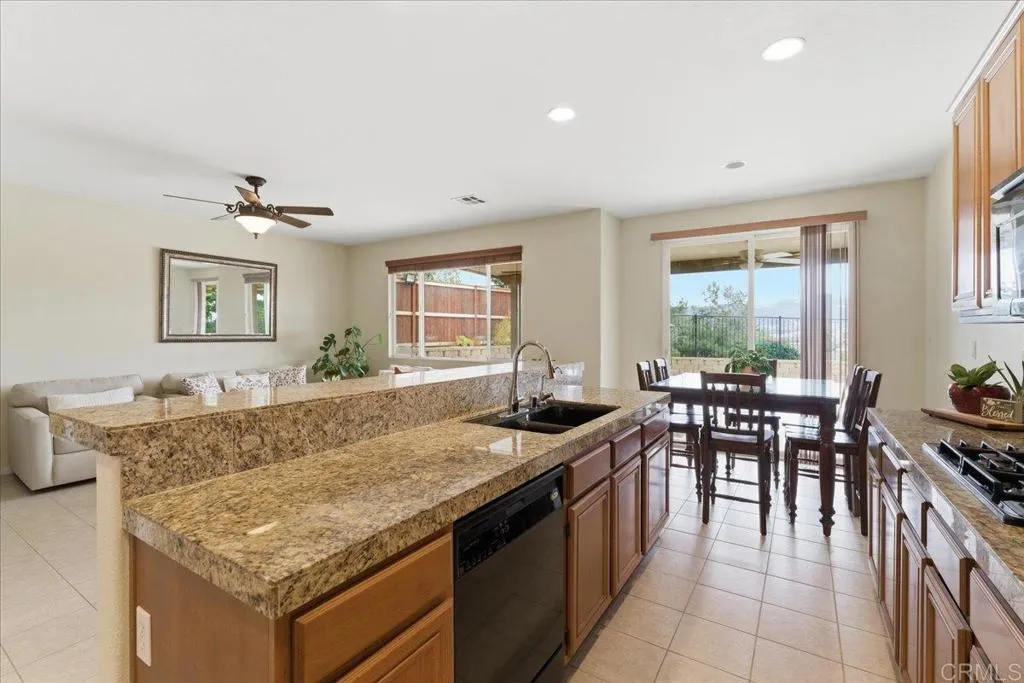 https://cdn.realtyfeed.com/cdn/127/306687677/f09d7cd9cb280172ffed2c1c7722d45f.webp