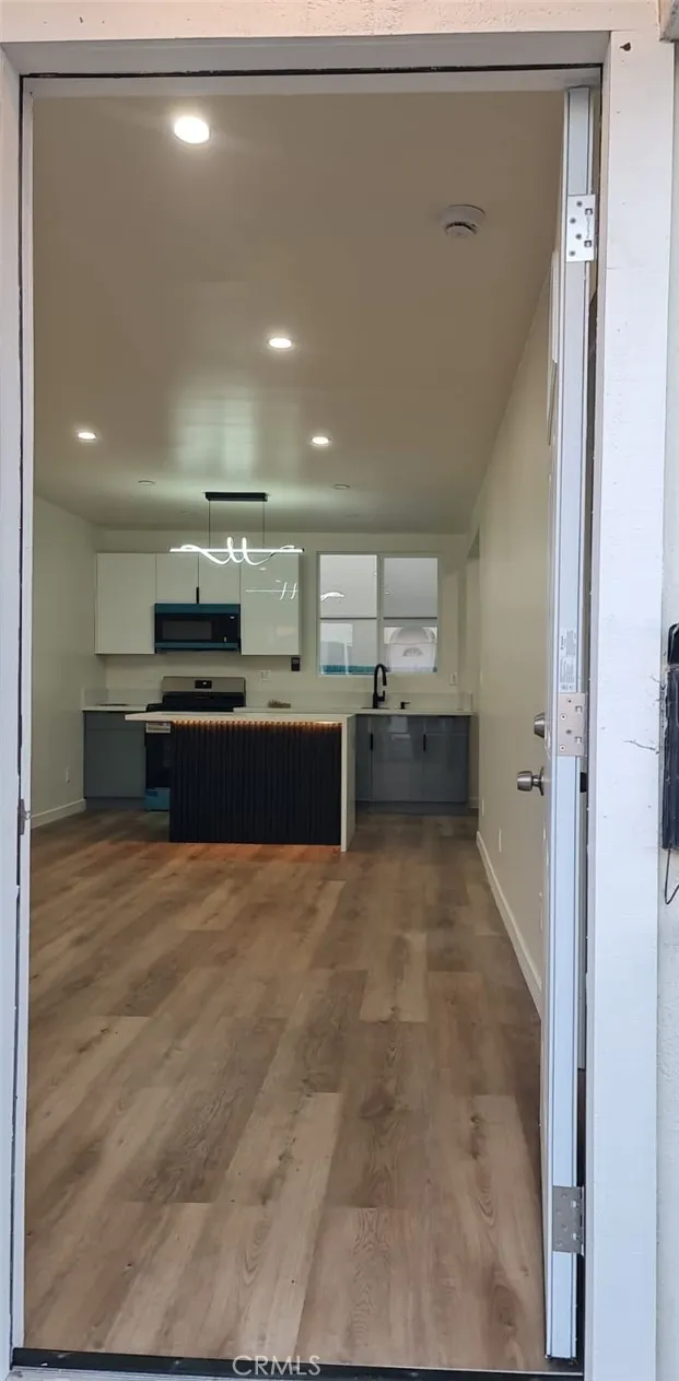 3030 W 12th Street, Los Angeles, CA, 90006