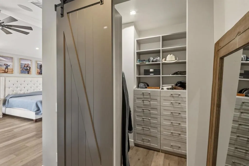 https://cdn.realtyfeed.com/cdn/127/306687718/1284994072bed1a0e008892dd0115053.webp