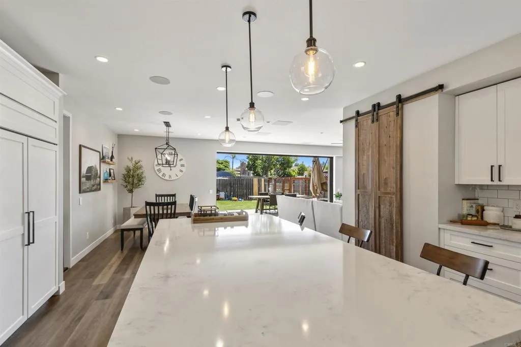 https://cdn.realtyfeed.com/cdn/127/306687718/79a705e1ba75ae9914159244700b72e6.webp