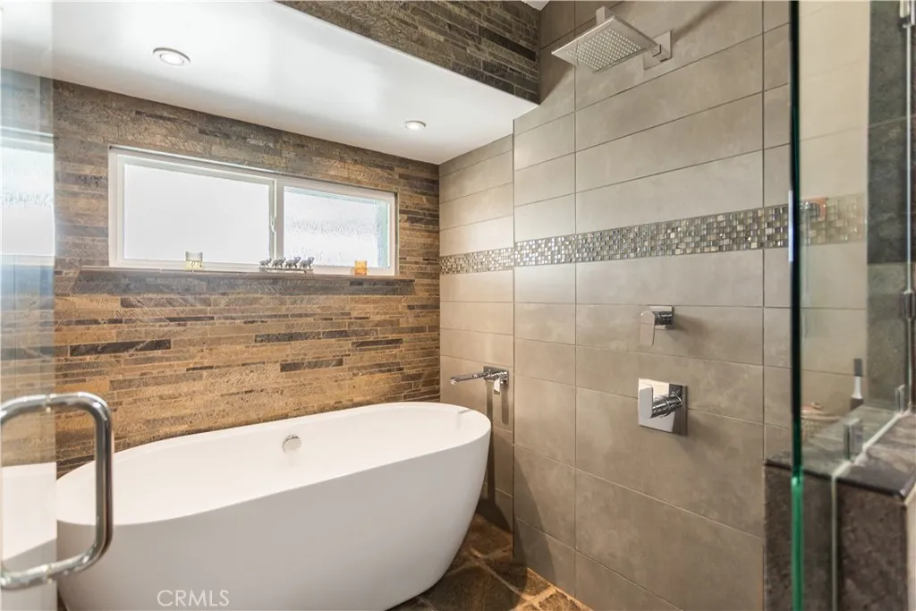 https://cdn.realtyfeed.com/cdn/127/306687720/08f0005d1291c5803dac24ec56b6a3f8.webp