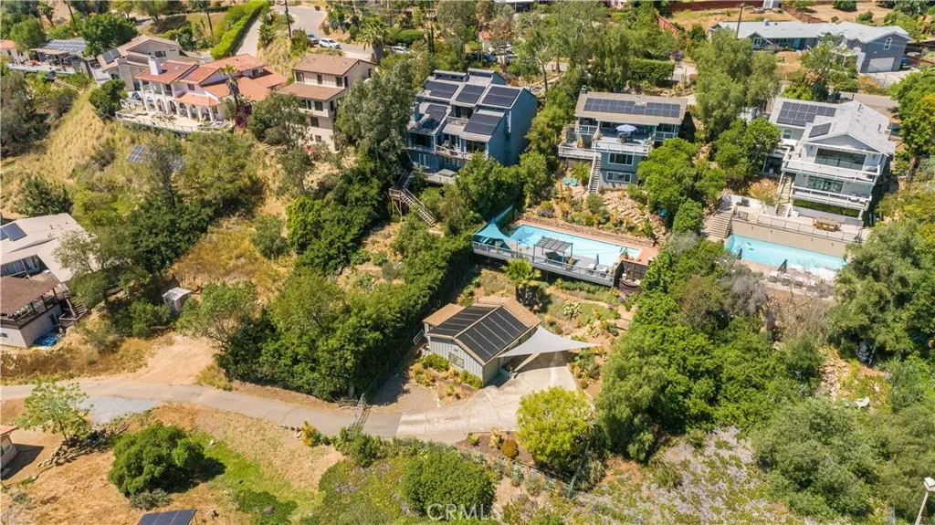 https://cdn.realtyfeed.com/cdn/127/306687720/23dc73d075f2b8b530b7e7b3ee9079f0.webp